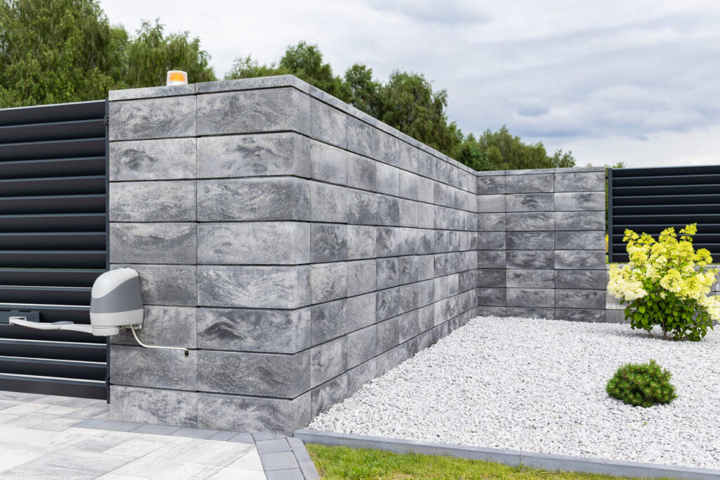 Ogrodzenia w stylu rustykalnym pielegnacja