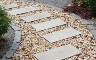 Czyszczenie obrzeży betonowych